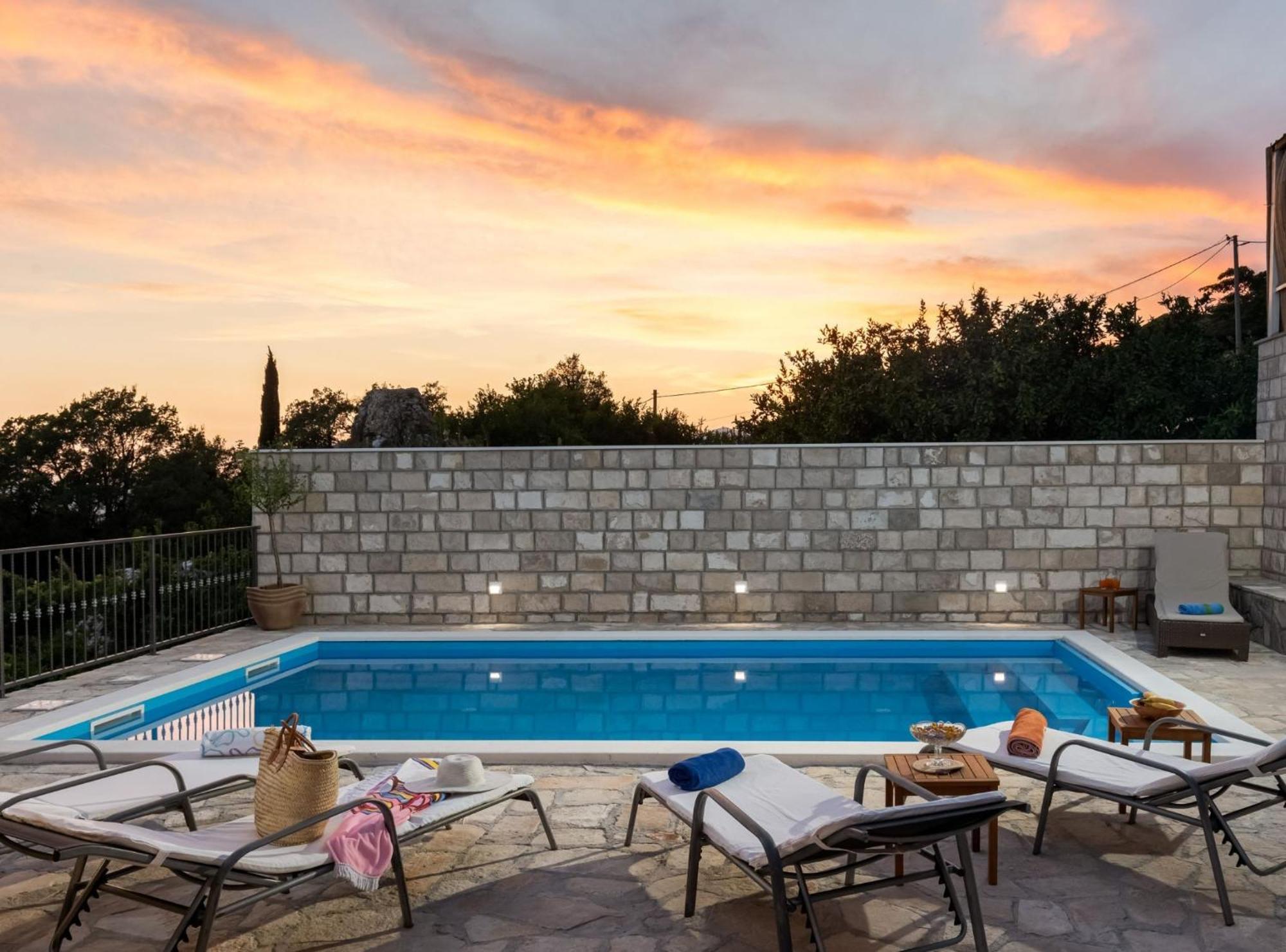 Villa Source With Private Pool Pridvorje Zewnętrze zdjęcie