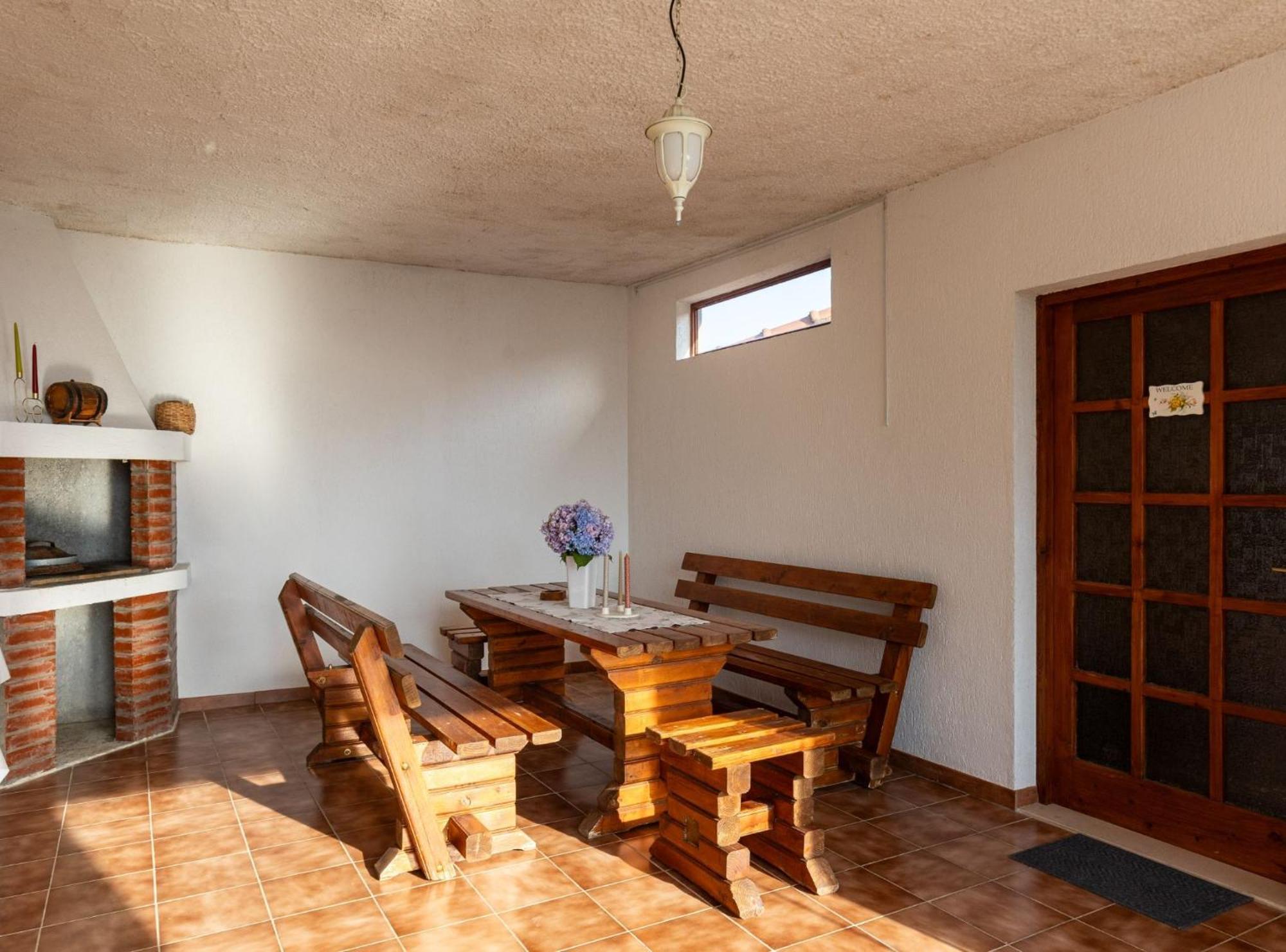 Villa Source With Private Pool Pridvorje Zewnętrze zdjęcie