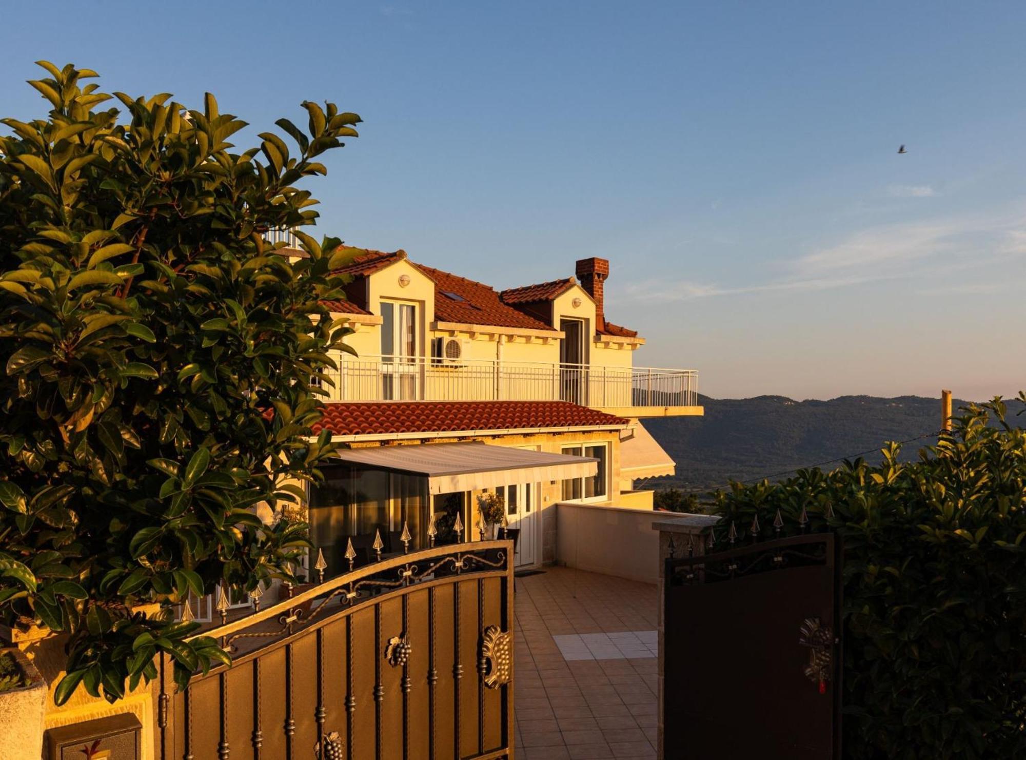 Villa Source With Private Pool Pridvorje Zewnętrze zdjęcie